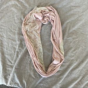 Infinity scarf